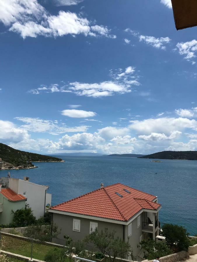 Apartman Emilija Винишче Экстерьер фото